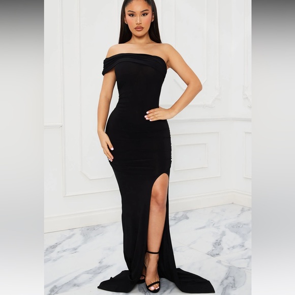 NWT NO PEAKING MAXI DRESS - Picture 2 of 6